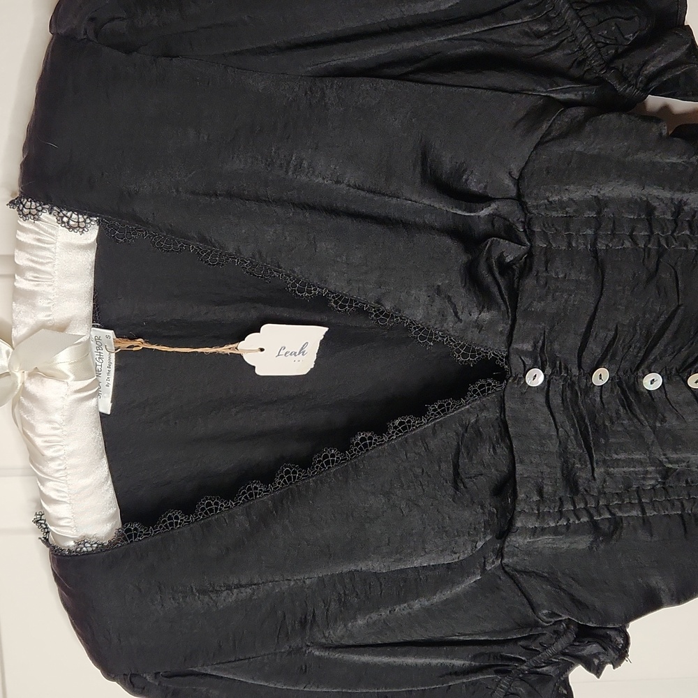 Shop Neighbor Black Peasant Blouse Size S NWT - Picture 4 of 11